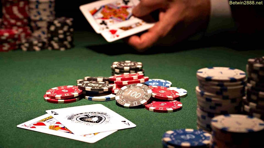 Bí kíp chơi poker khiến đối thủ phải bối rối - Hình 2