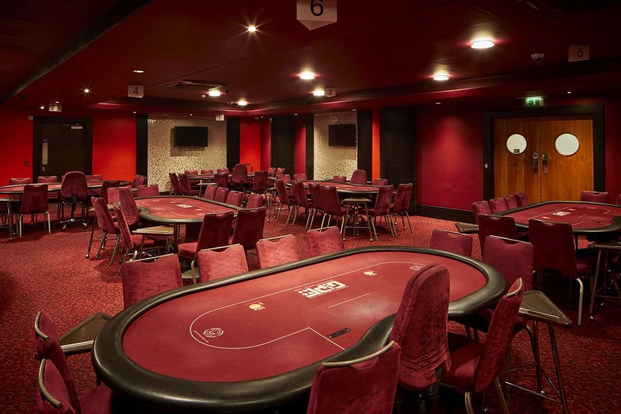 Những gì cần biết về game casino poker