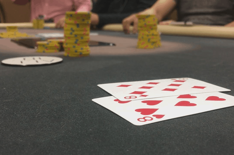 Cách chơi trên cơ dành cho người mới chơi Poker