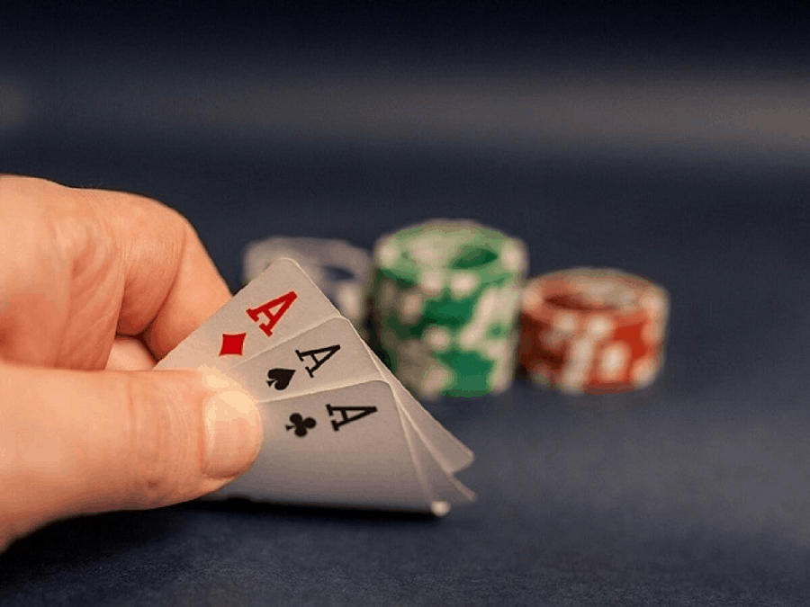 Kinh nghiệm chơi Poker dành cho người chơi trung bình