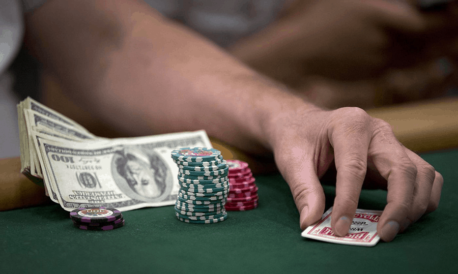 Trò chơi cá cược Poker có điều gì thu hút người chơi