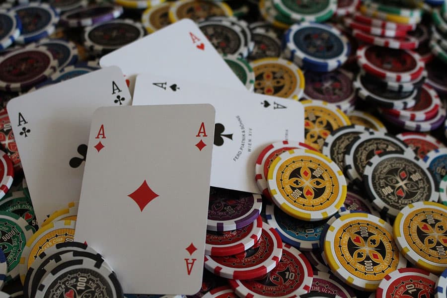 Những kinh nghiệm vàng giúp bạn nâng level chơi Poker chuyên nghiệp hơn